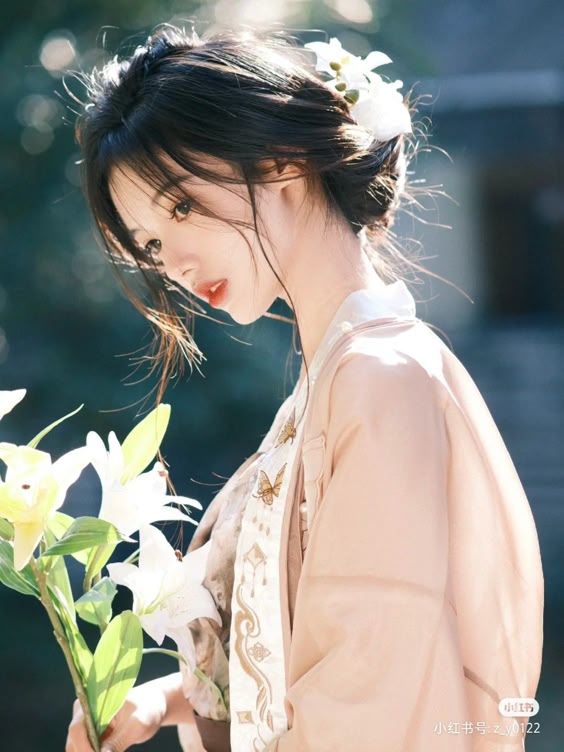 NGƯỜI TỪNG THƯƠNG GIỜ HOÁ NGƯỜI DƯNG